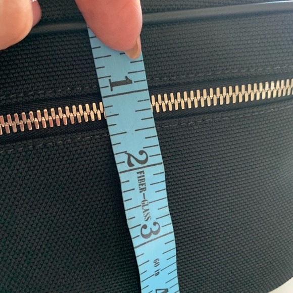 Gucci Unisex Belt Bag-Authentic - Picture 11 of 14